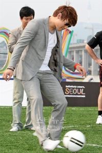 InfinitelyYoursRain3