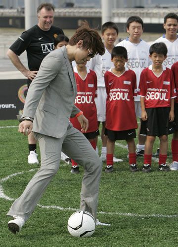 InfinitelyYoursRain10