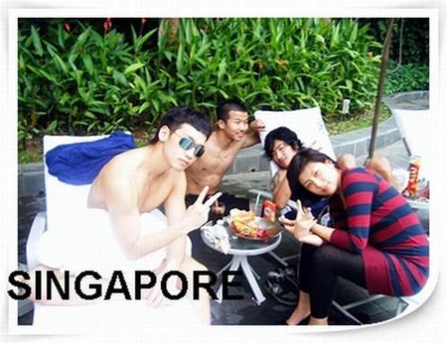 rain in ritz carlton singapore - with dancers2