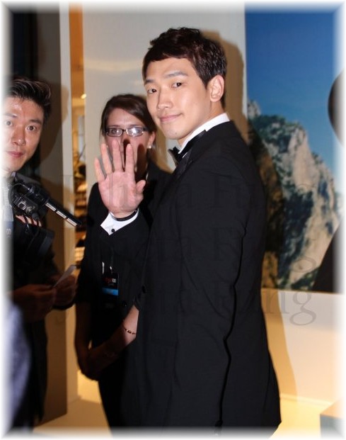 [12 images] Rain check. (Plus the latest on his March, April, and May ...