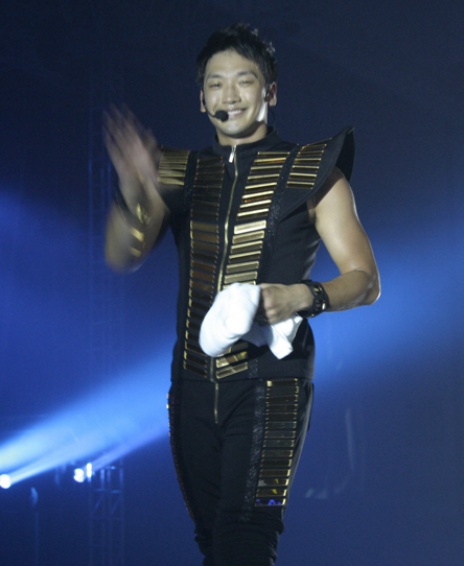 RainBESTJejuConcertD_SarahDelroyJejuWeekly