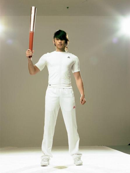 134293060446913228544_1204098485-769-1024-393-43