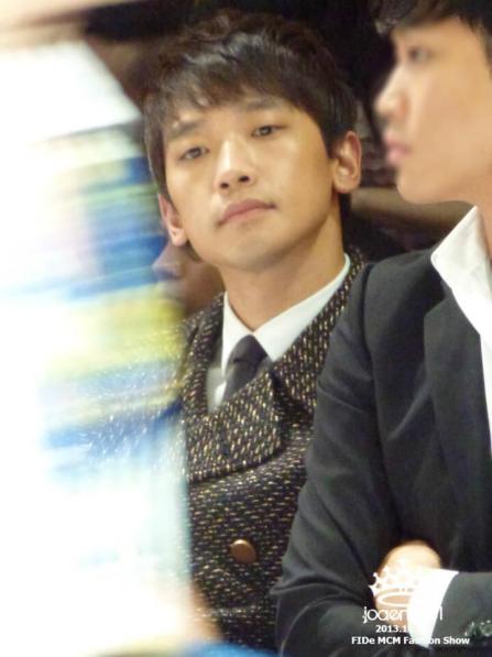 BWca_GuCMAAD6-C.jpg large