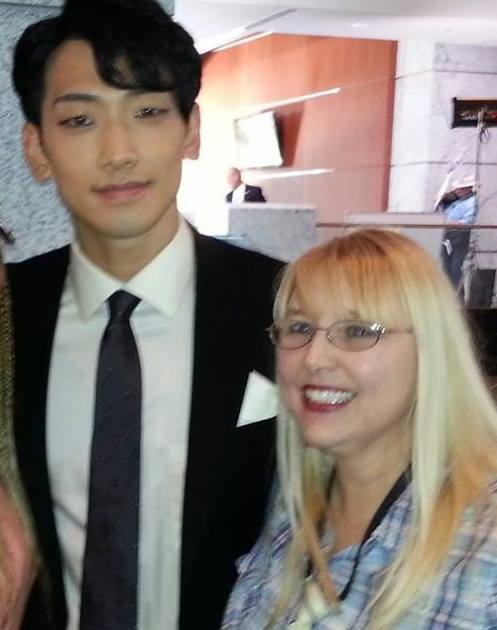 1456552_10201094979917527_1356854355_n