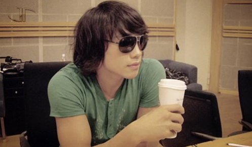 259856_182754951779074_4174389_n