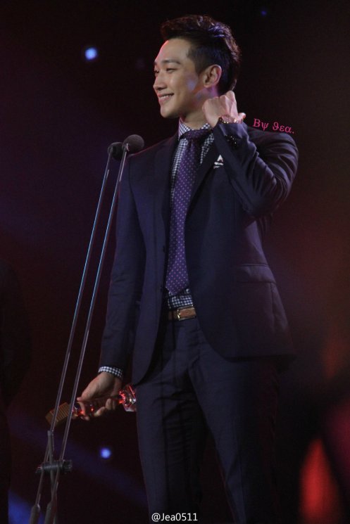 6838baf9gw1eewqf9b840j21kw2dctsi