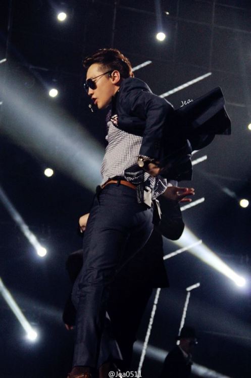 QQMusicAwardsRain032714