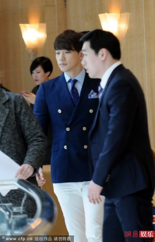 4c060e74gw1eetldafe46j20b40gsmxi