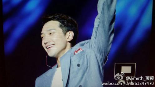 e6277c8ejw1eizbuxagwij20qo0f0ab0