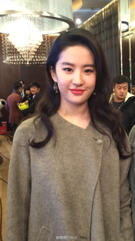 68768721jw1em2tfr6e0lj20ku112e81