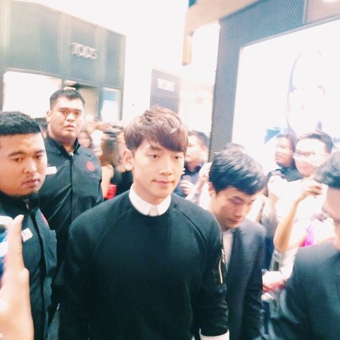 10831956_369313129897715_1886079117_n