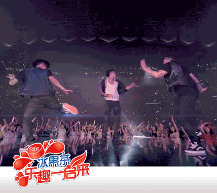 005PyNg8gw1es1hpxfanjg30c80avqv7