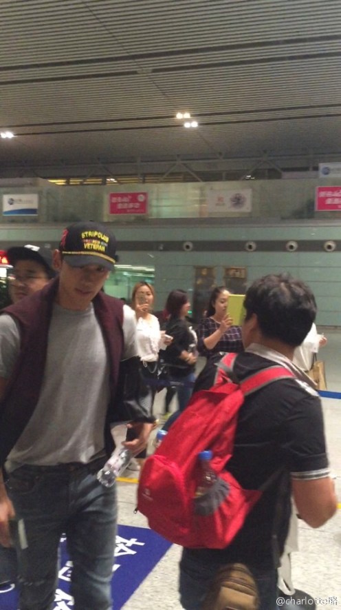 695f72e3gw1ewdyq43r8zj20ez0qoq6a