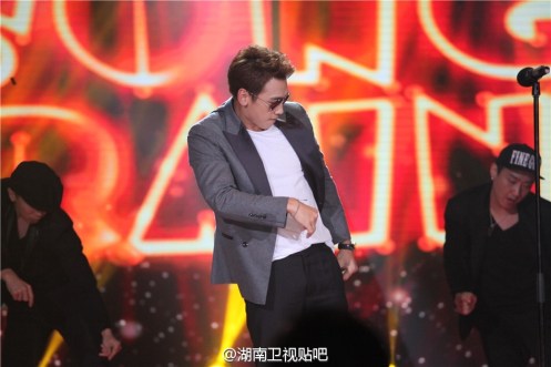 7186f99ajw1eweiec3i7xj20qe0hln06