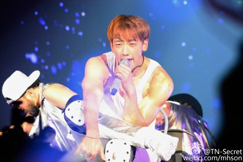 68bf2e6bgw1ez0big6rsjj21kw11xqfs