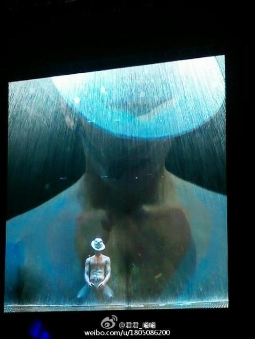 6b976df8gw1ez5agaymmcj20hs0npab8