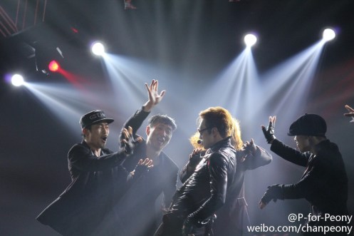 69b6ff9ejw1f0j1j21a92j21400qoaft