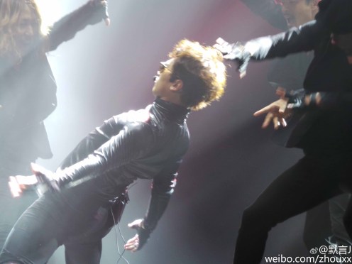 62da7019jw1f4zt9tzst7j23k02o0kjn