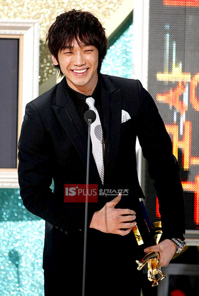 tumblr_kwk6mji8pJ1qabcfbo1_400