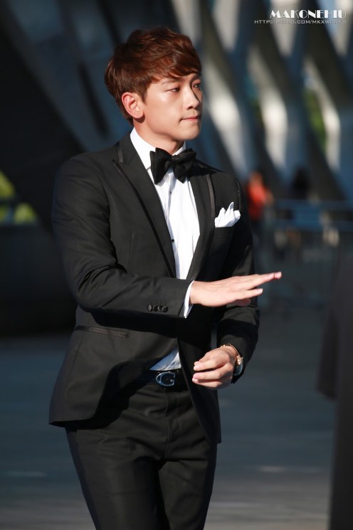 006qzEmEgw1f6d0ygglacj314r1p4tvl