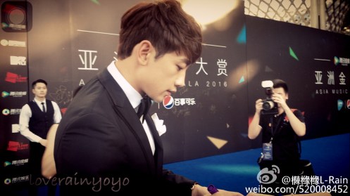 78f7d6a7gw1f6bfph9otdj21120kuah7(2)