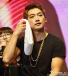 78f7d6a7gw1fbelyfjsfvj218k1e0qis