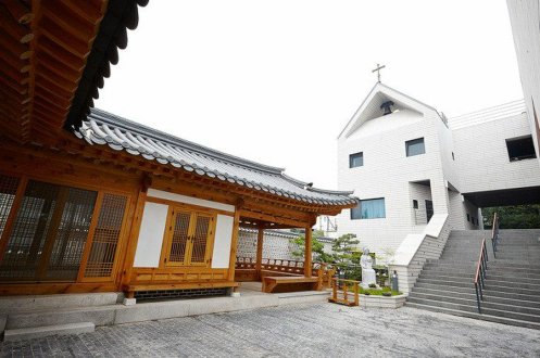 c2gexjjusaapeb1_atkor_celebrities